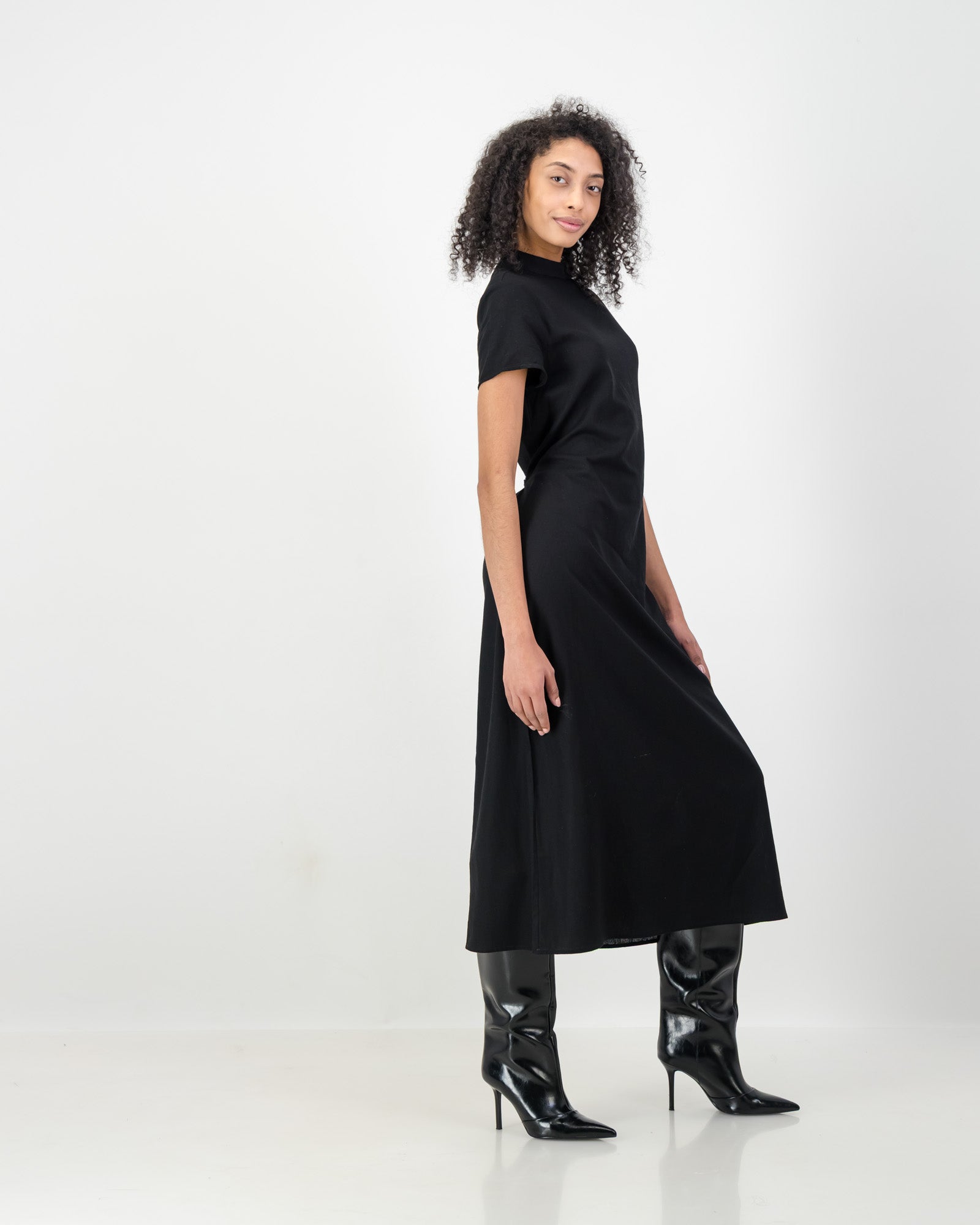 Hibo Dress • Black