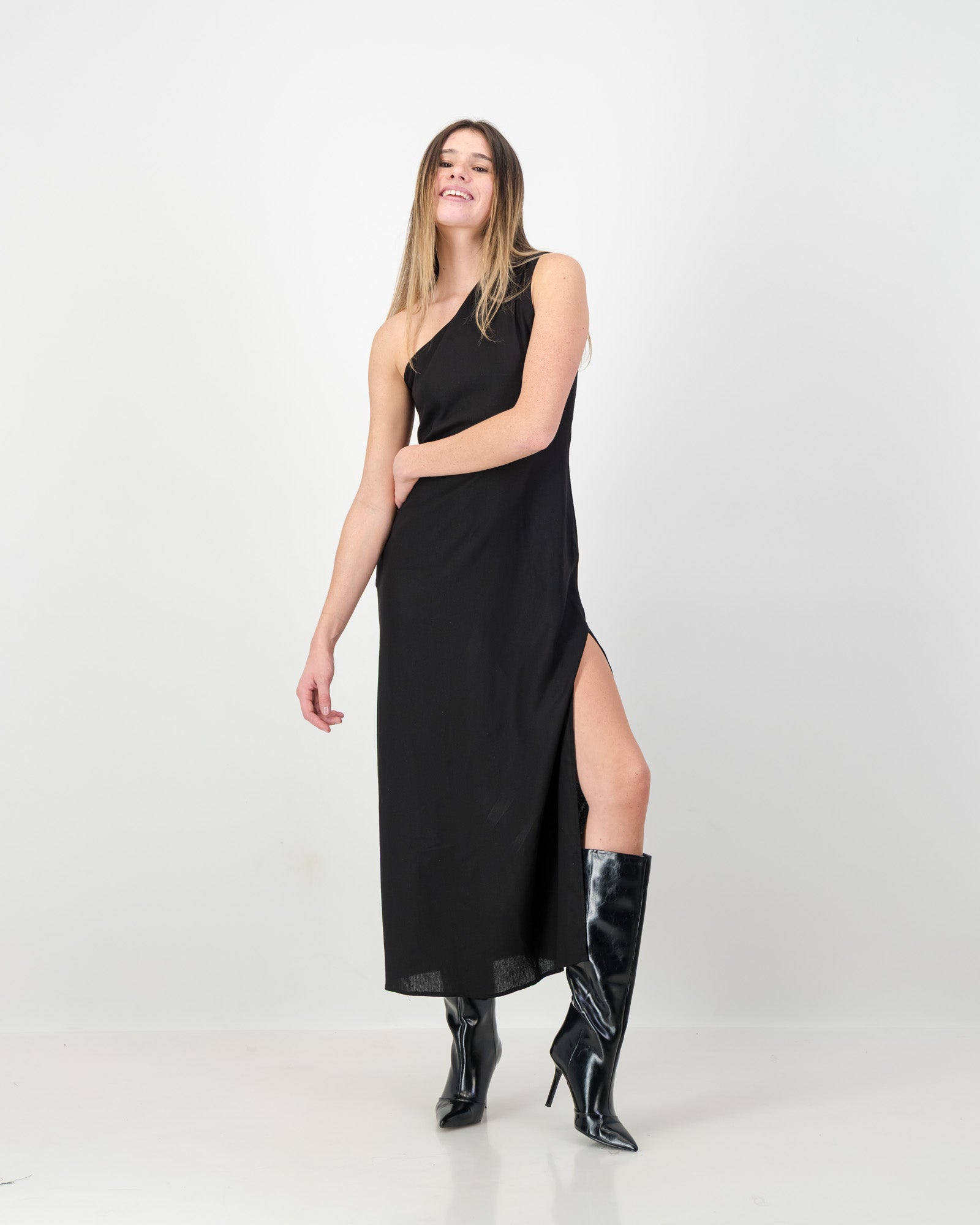 Circe Dress Maxi • Black